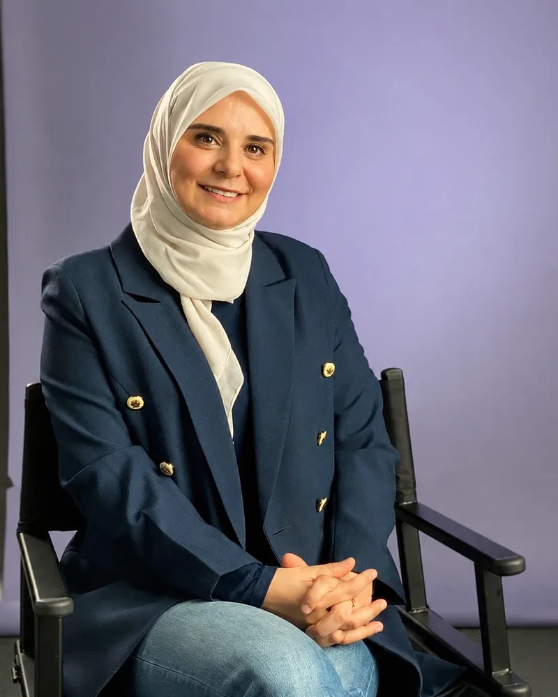 الاستاذة عبير وكيل